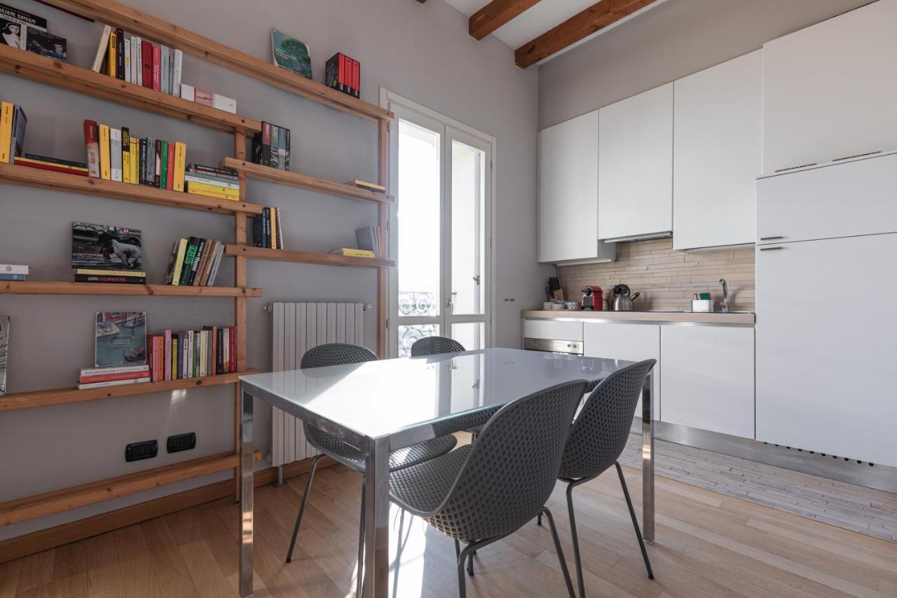 Beplace Apartments In Isola Milán Exteriér fotografie